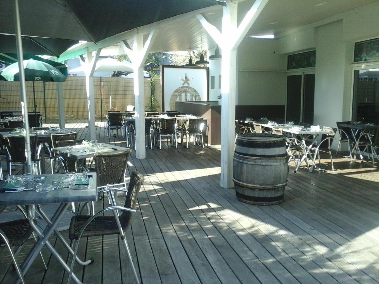 Hotel Bar Restaurant Le Chaudron Vert Saint-Etienne  Exterior photo